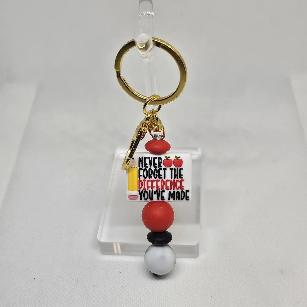 NWT Never Forget The Difference You Made Teacher Gift Beaded Goldtone Keychain